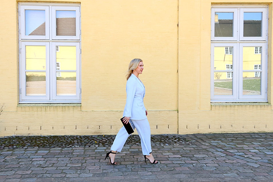 Business Outfit Hosenanzug modern Relana Dombetzki ALDO Magazin